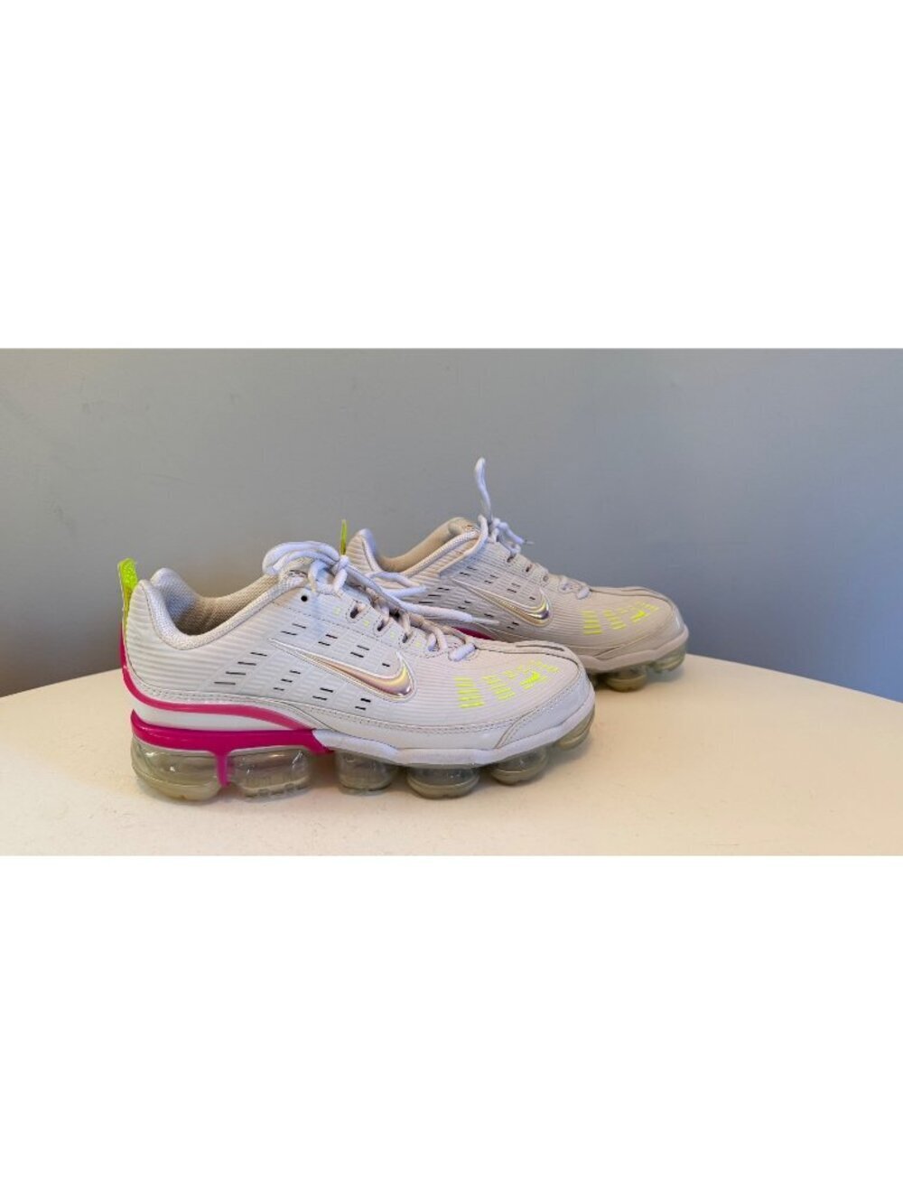 Nike Air Vapormax 360 Platinum Tint Volt Fire Womens Sneakers Size 10 CQ4538-001